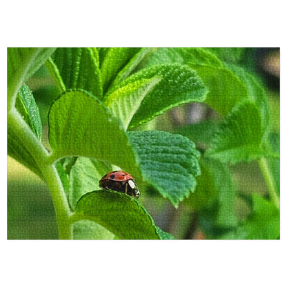 Ladybug on Green Leaves Jigsaw Puzzle (Tin Box)