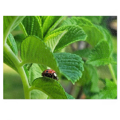 Ladybug on Green Leaves Jigsaw Puzzle (Tin Box)